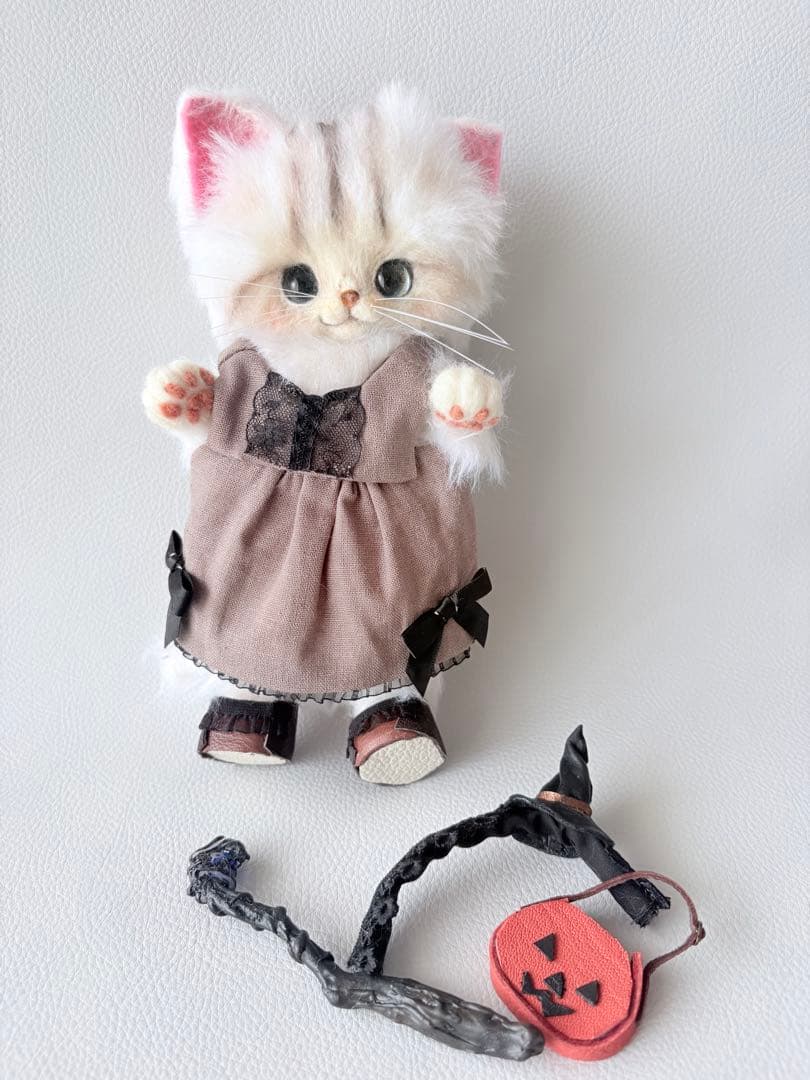 羊毛フェルト　チンチラ　ハンドメイド　猫