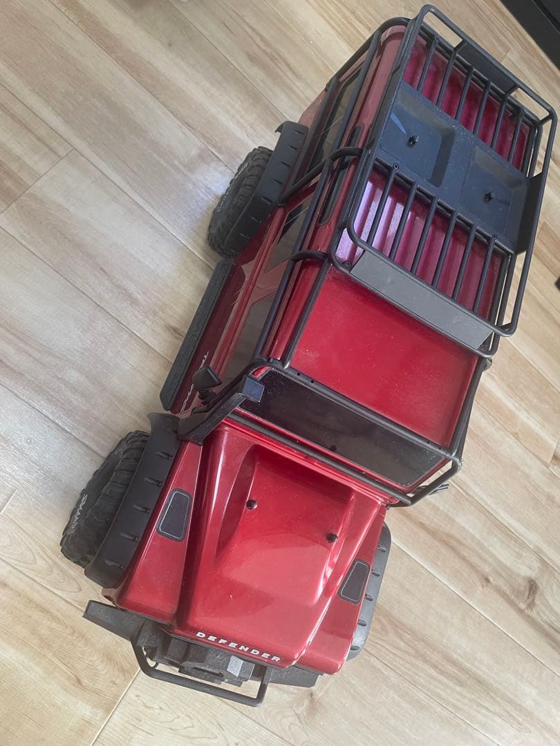トラクサス TRX4 1/10 DEFENDER レッド オフロードラジコン