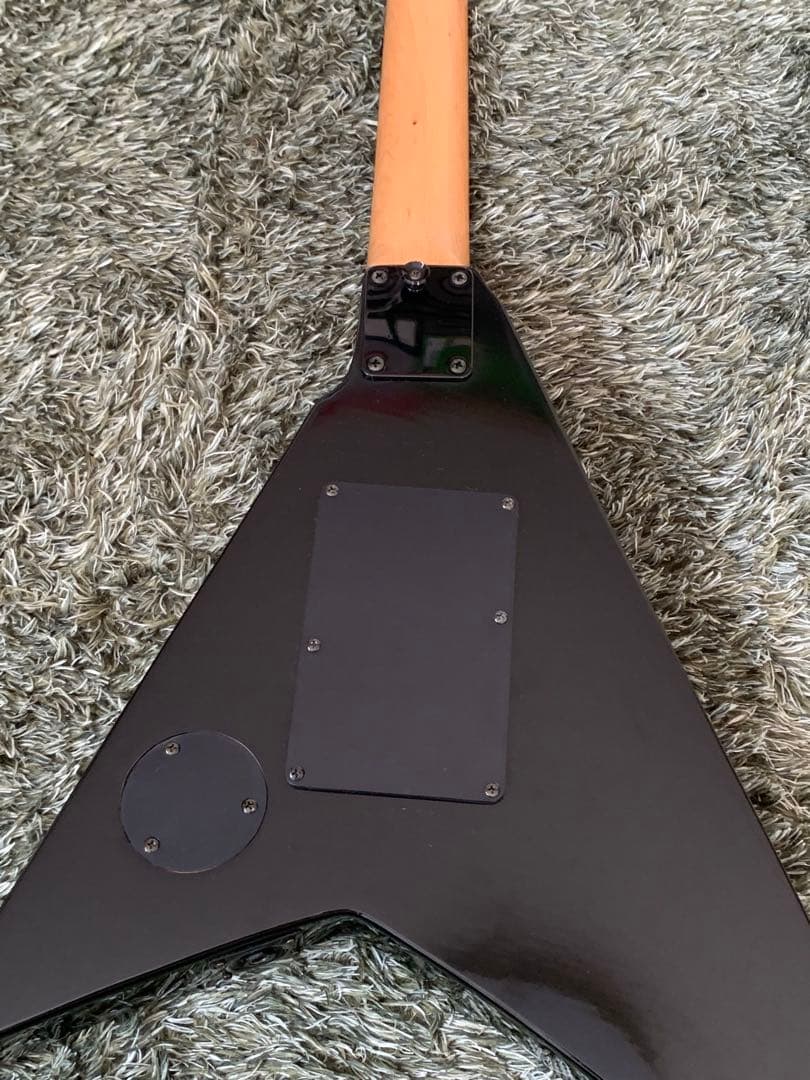 イ*キ様 JOKER ブラック Vシェイプ エレキギター