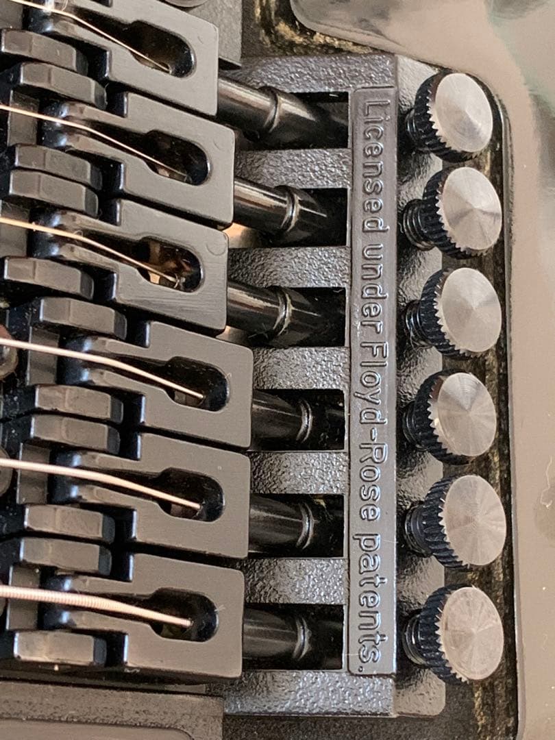 イ*キ様 JOKER ブラック Vシェイプ エレキギター