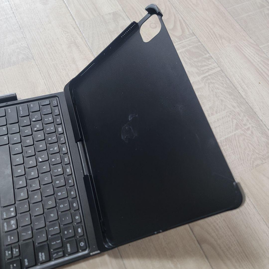 ど*り様 Apple iPad 第10世代　256GB シルバー　ケース（おまけ