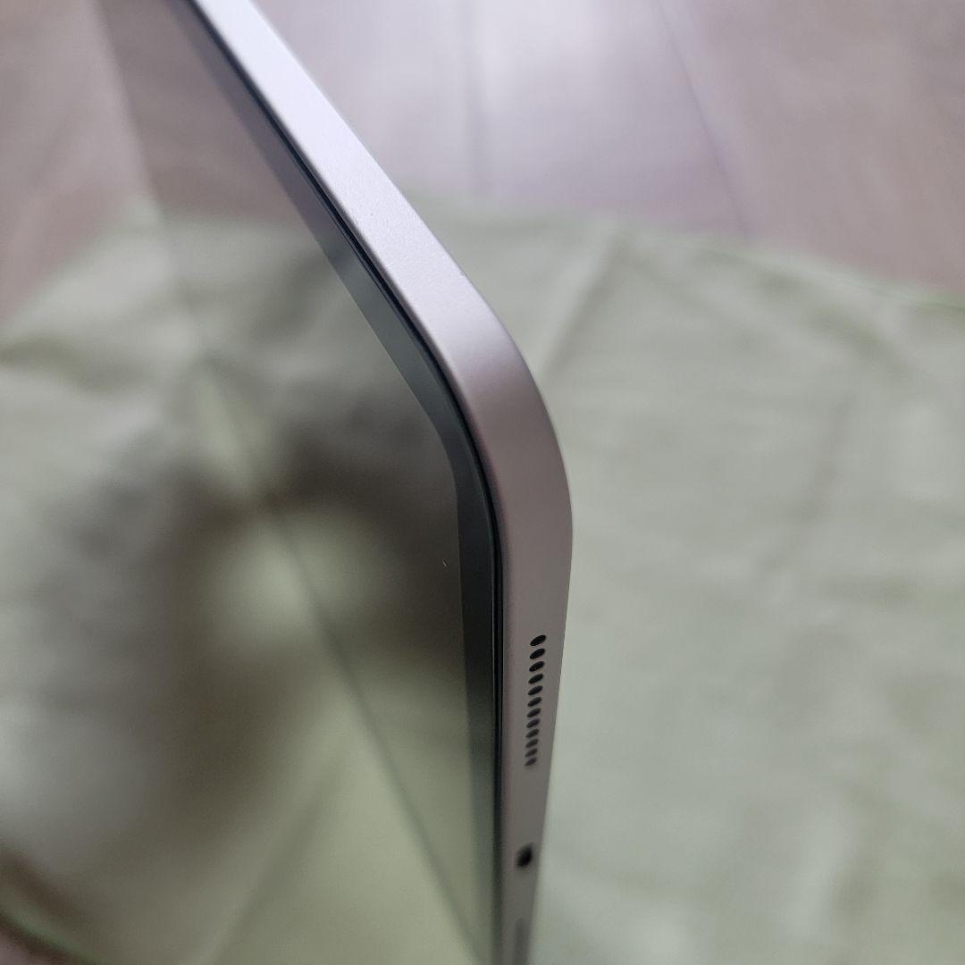 ど*り様 Apple iPad 第10世代　256GB シルバー　ケース（おまけ