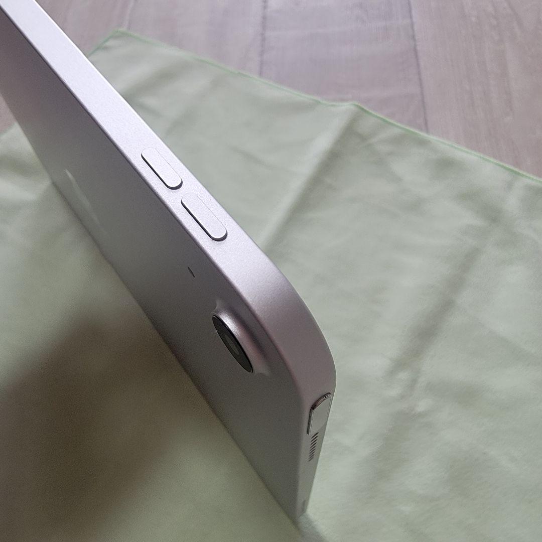 ど*り様 Apple iPad 第10世代　256GB シルバー　ケース（おまけ