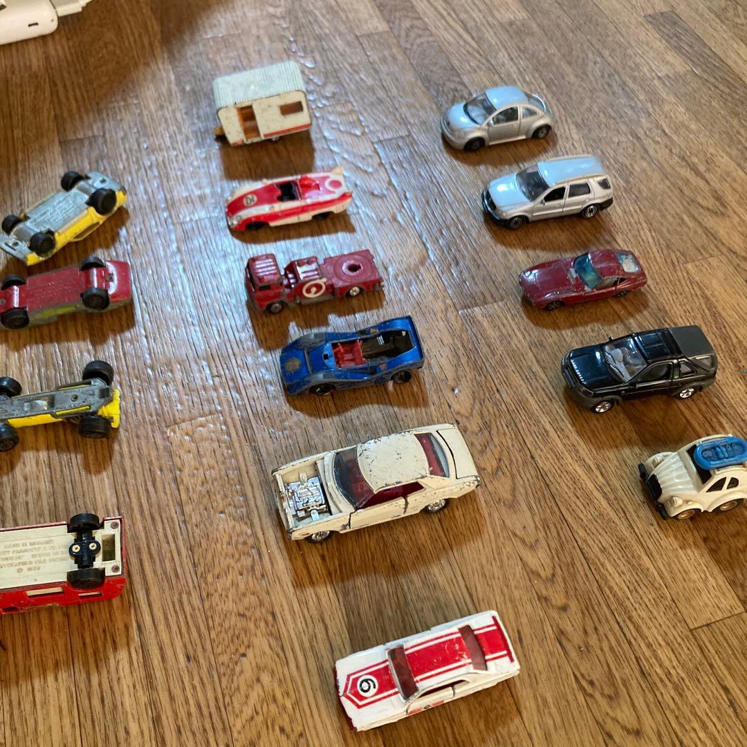 ミニカー 19台セット（内、英国製8台、日本製6台共に1970年代前後製造）