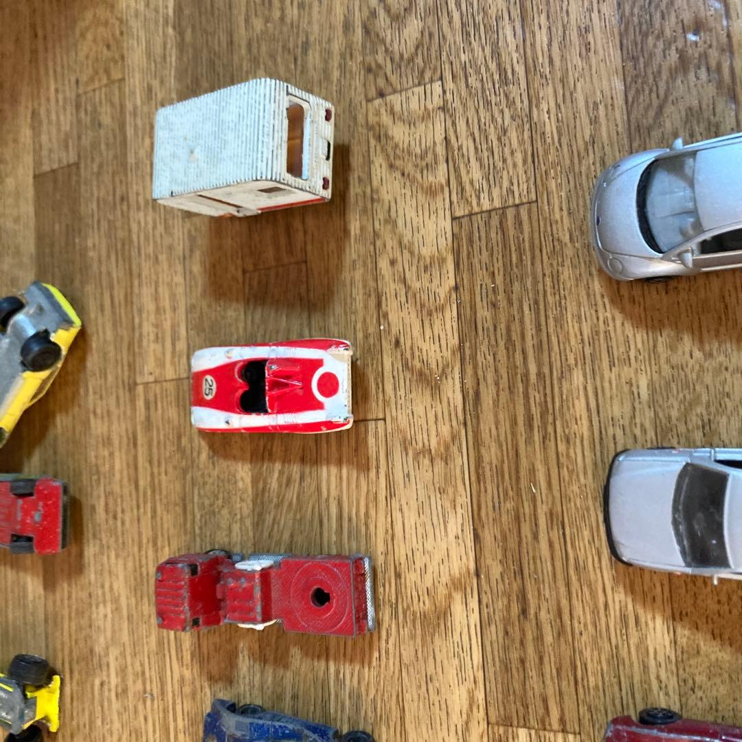 ミニカー 19台セット（内、英国製8台、日本製6台共に1970年代前後製造）