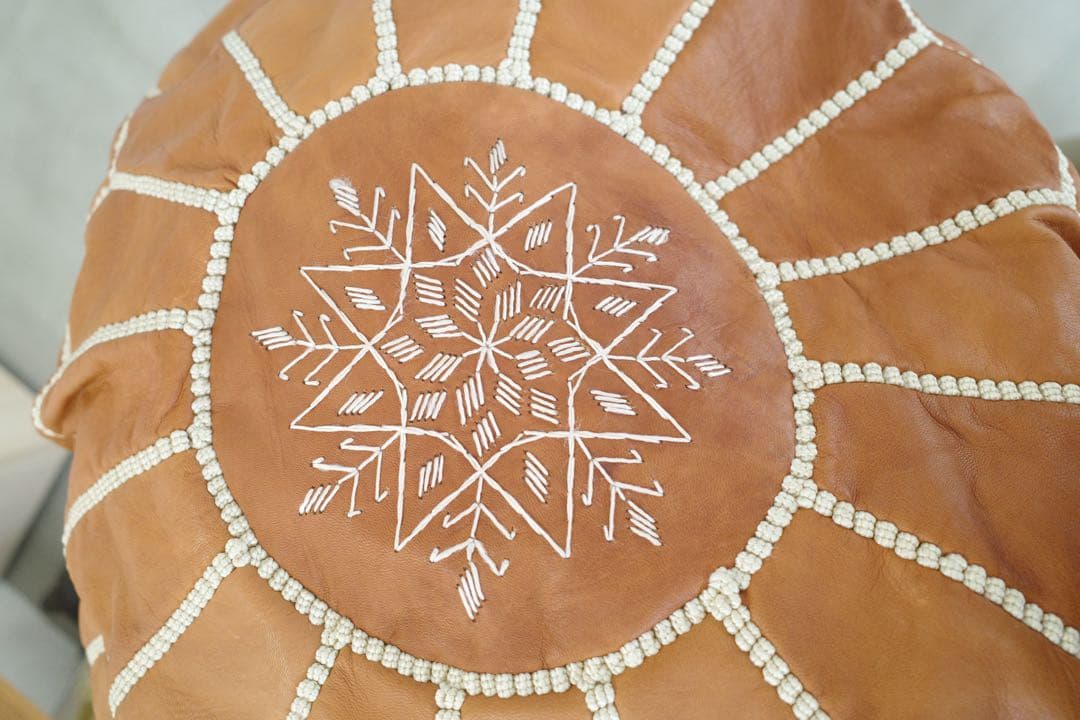 プフ　カバー（山羊の皮）