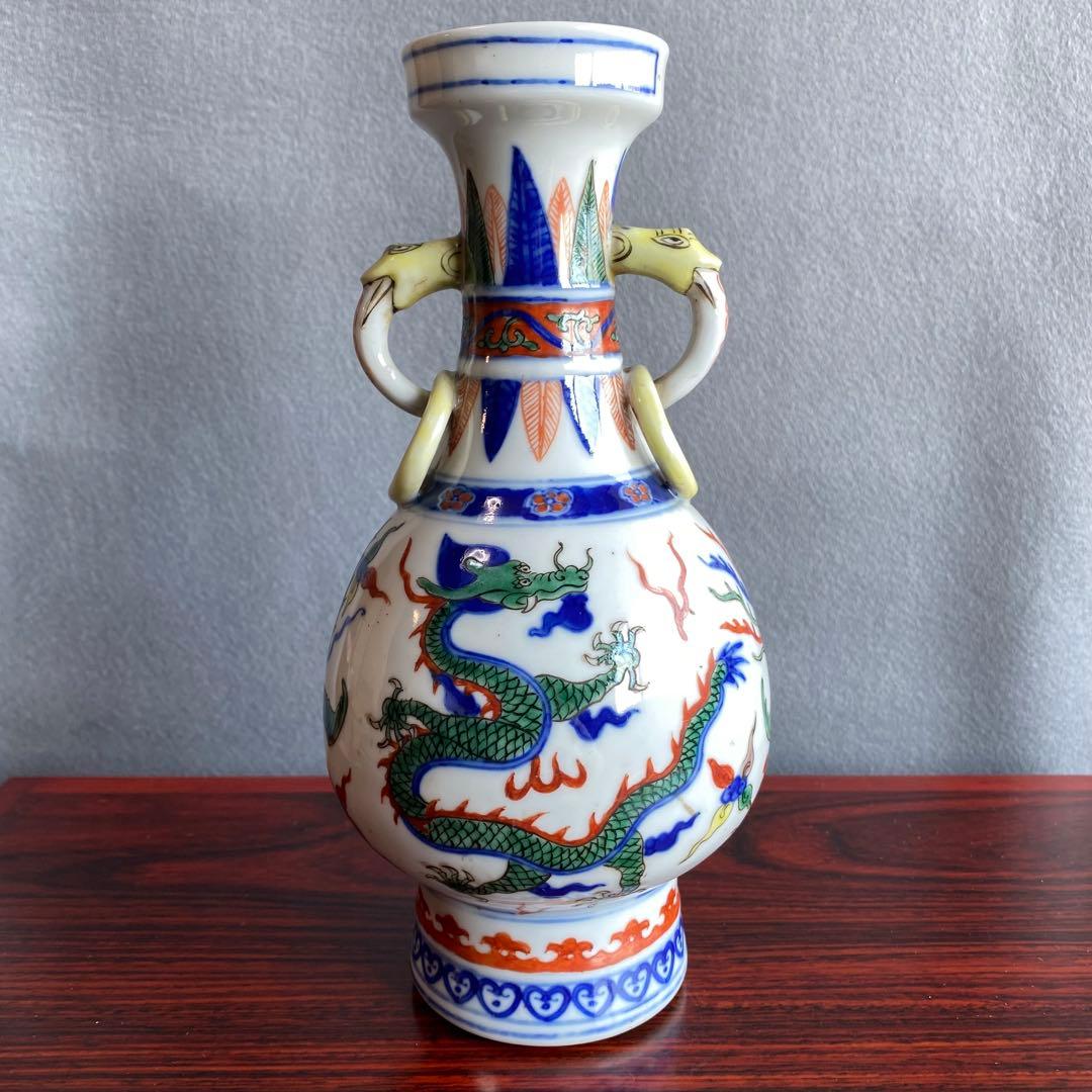 万暦赤絵花生　中国明時代　龍の図柄　夔龍きりゅう　花瓶　置物