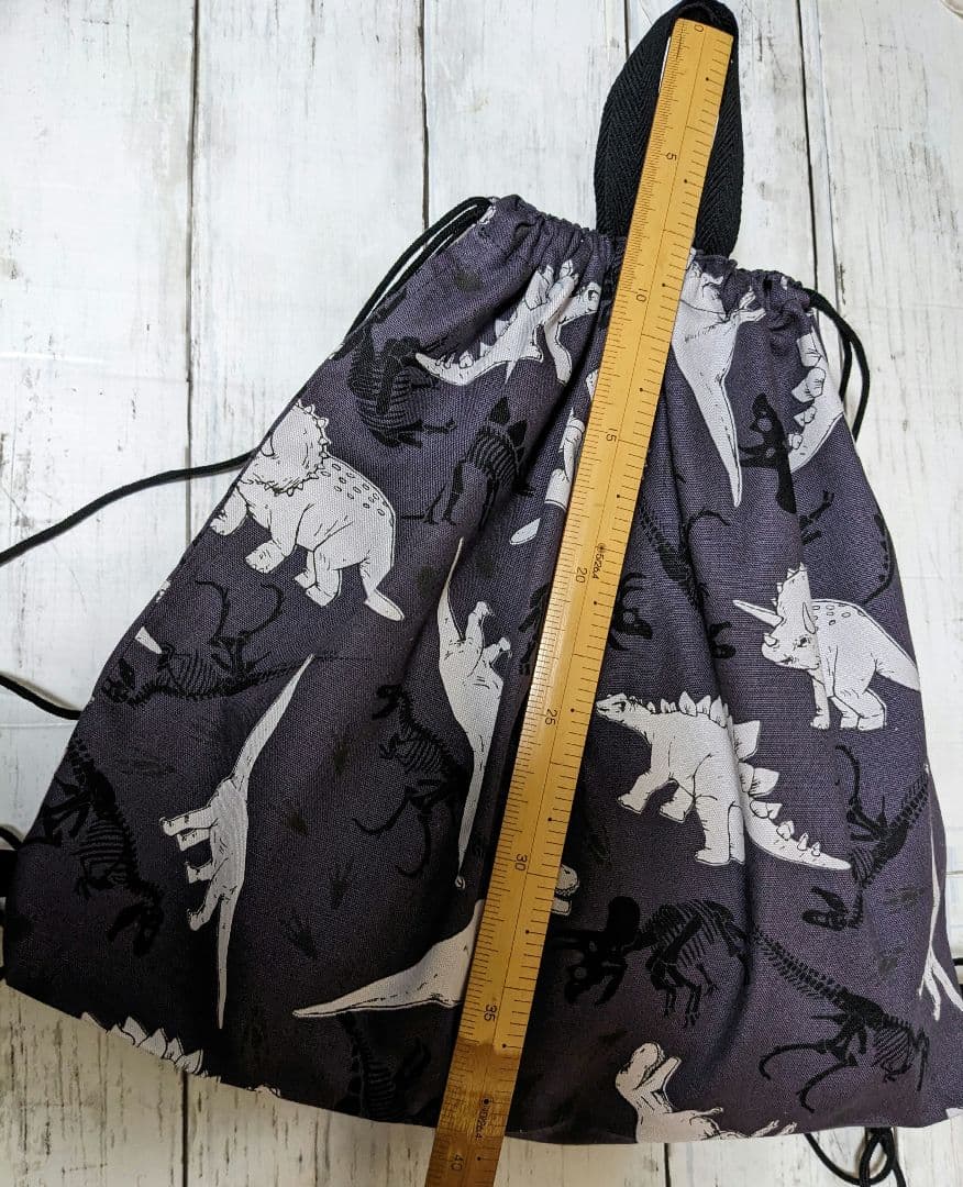 恐竜　体操着袋　ナップサック