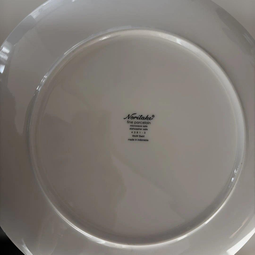 ノリタケ　ホワイト　ストライプ模様 ホワイトプレート 4枚セット