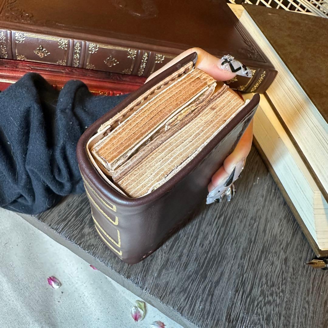 【洋書風】本革財布 アンティーク調