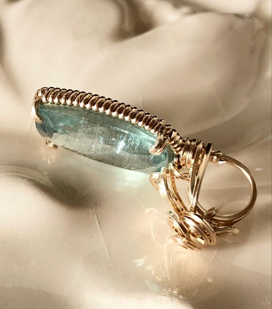 ハンドメイドペンダントトップ⭐︎モスアクアマリン(非加熱)