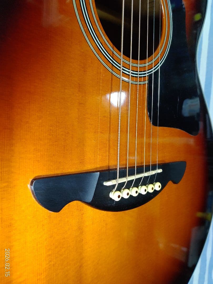 JAMESの初心者～中級者、練習用フォークタイプ・アコギJF400/WBS美品。