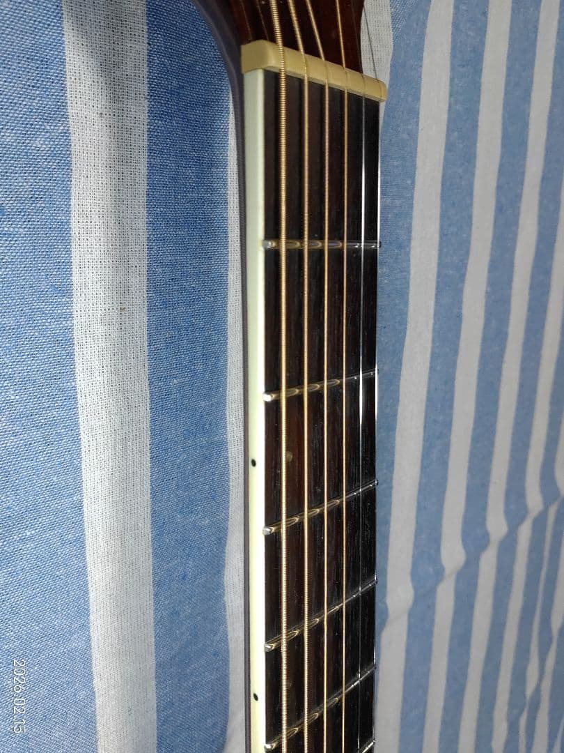 JAMESの初心者～中級者、練習用フォークタイプ・アコギJF400/WBS美品。