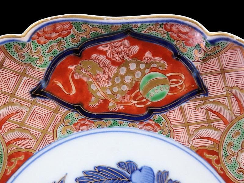 大聖寺伊万里　金襴手　丸紋に花鳥紋　牡丹の図　８寸皿　B351AS-CVe