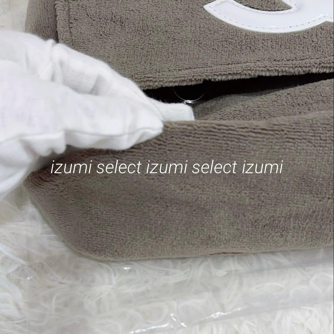 新品CHANEL海外限定ビューティーノベルティ　CHANELベージュショルダー