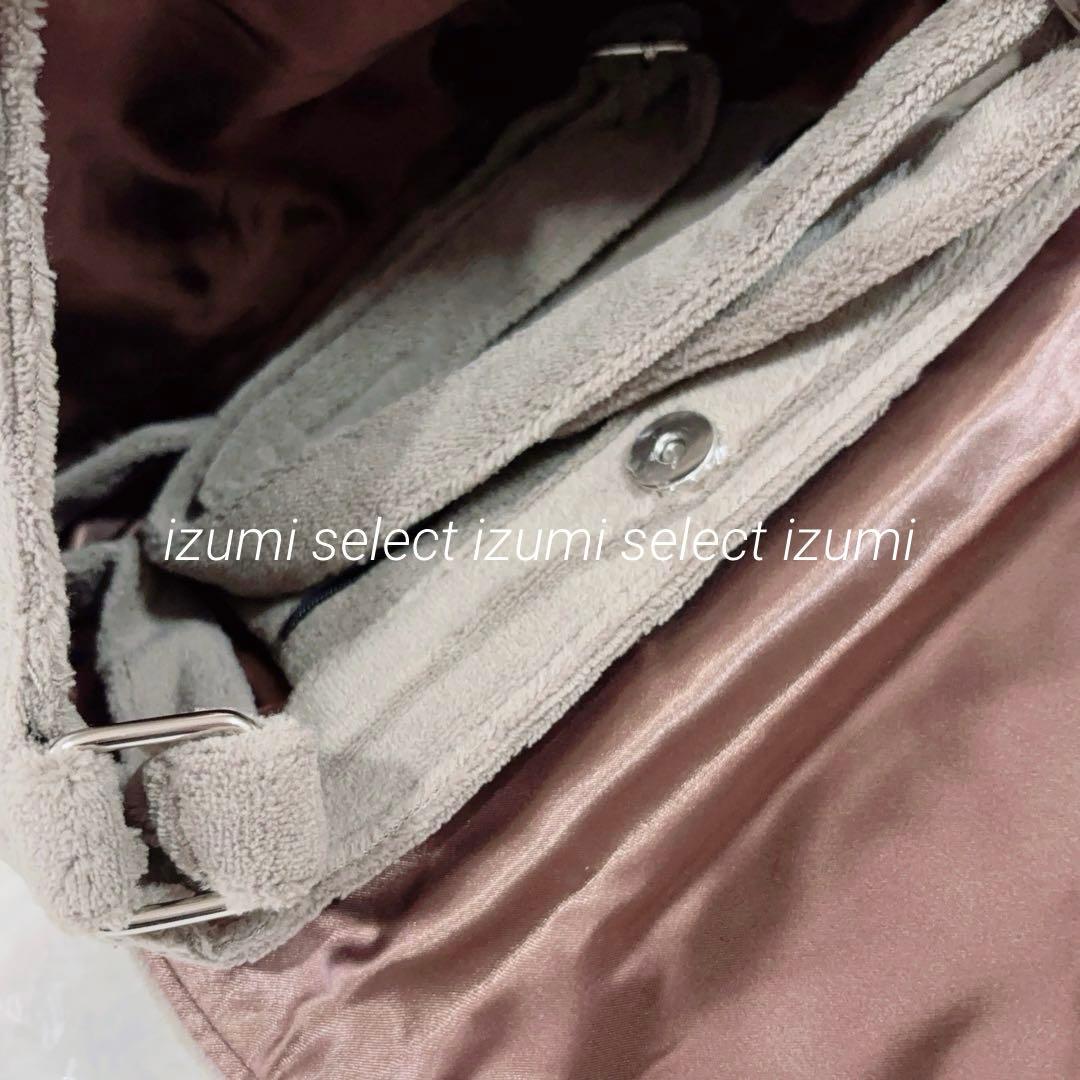 新品CHANEL海外限定ビューティーノベルティ　CHANELベージュショルダー