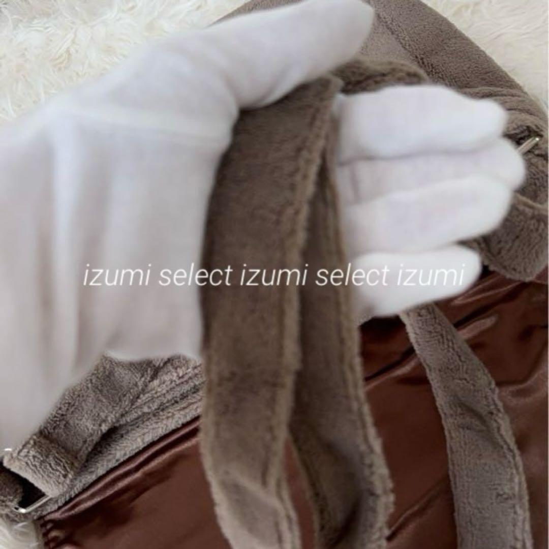 新品CHANEL海外限定ビューティーノベルティ　CHANELベージュショルダー