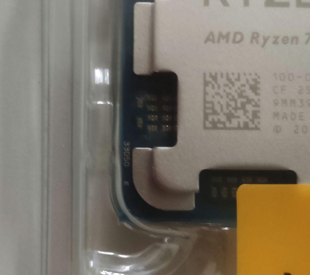 新品未開封 Ryzen 7 9800X3D バルク品