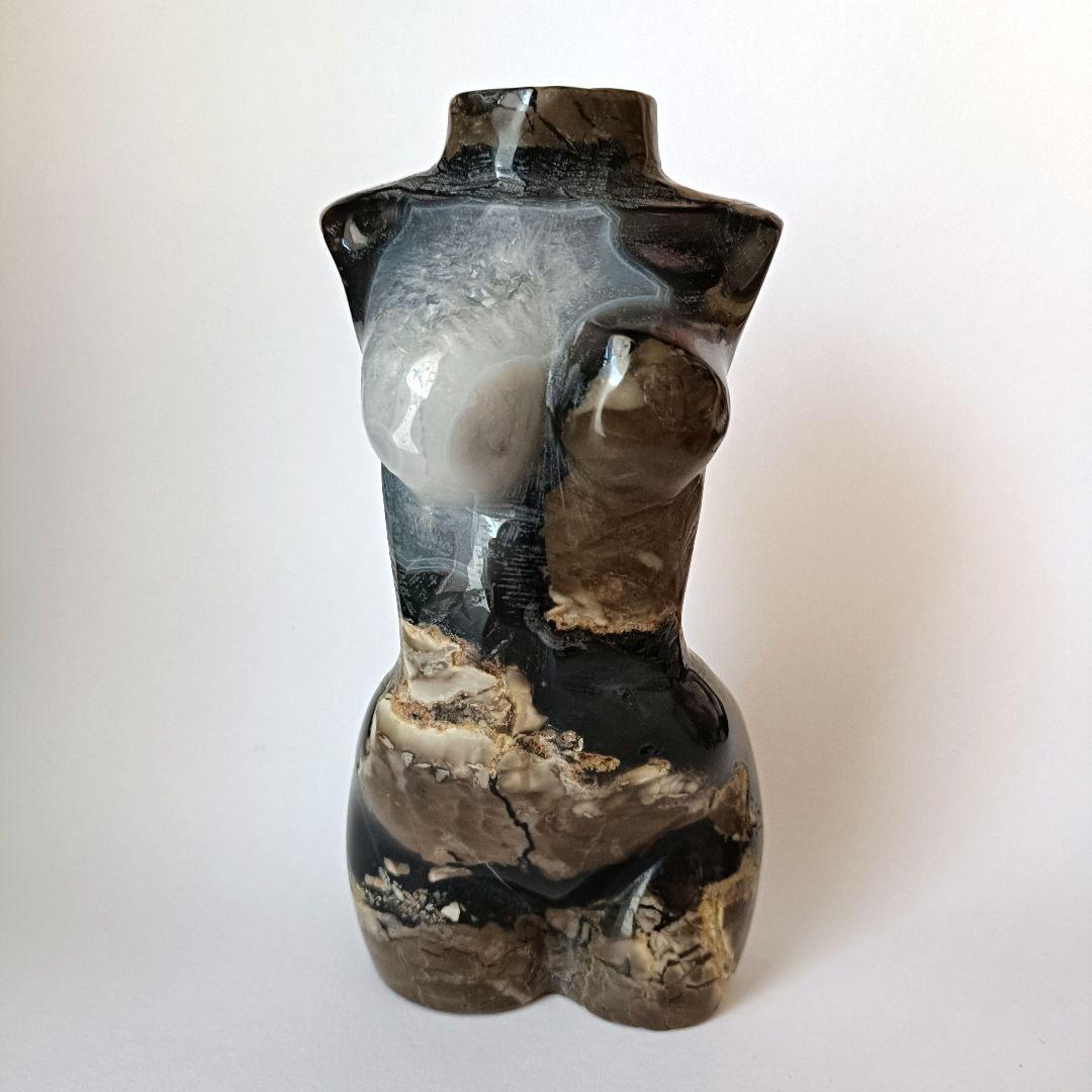 BIG　ボルケーノアゲート　火山瑪瑙　女性像　モデル　トルソー　天然石　置物