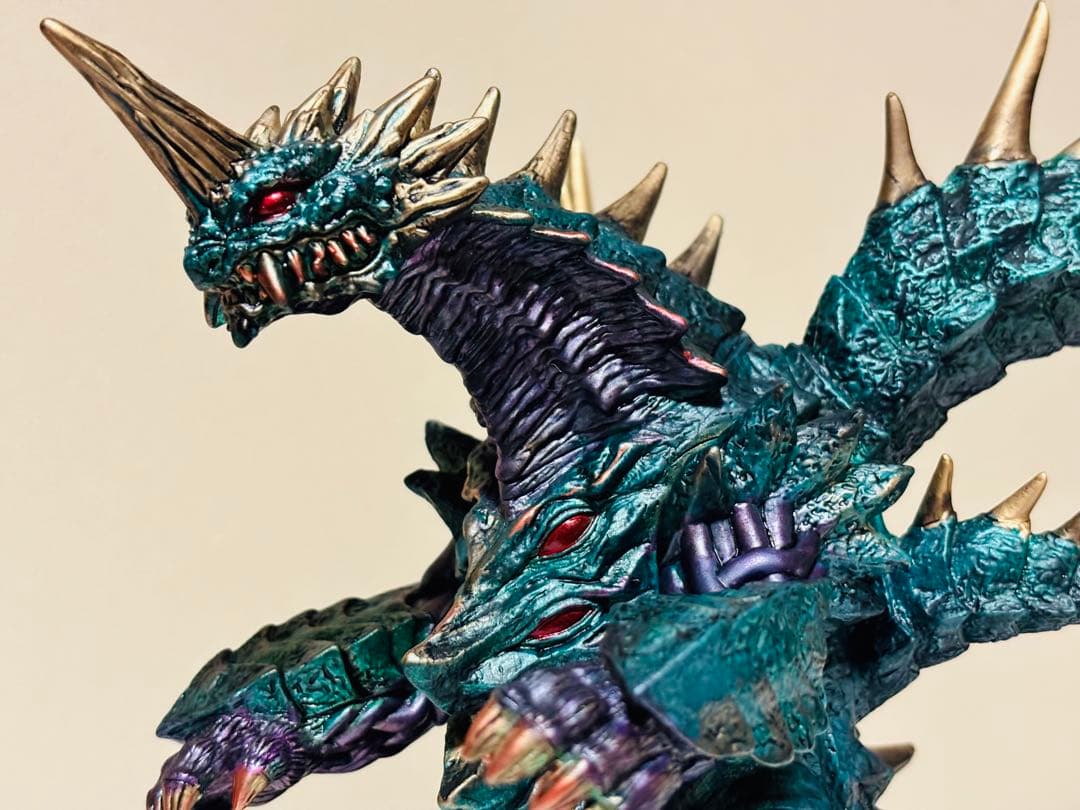 ウルトラ怪獣　マガオロチ