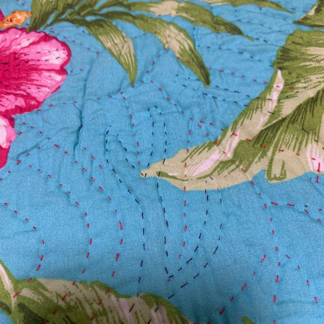 ハワイアンキルト　タペストリー　ウクレレ