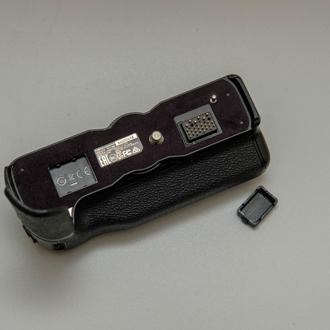 Fujifilm X-T2用 縦位置パワーブースターグリップ　VPB-XT2