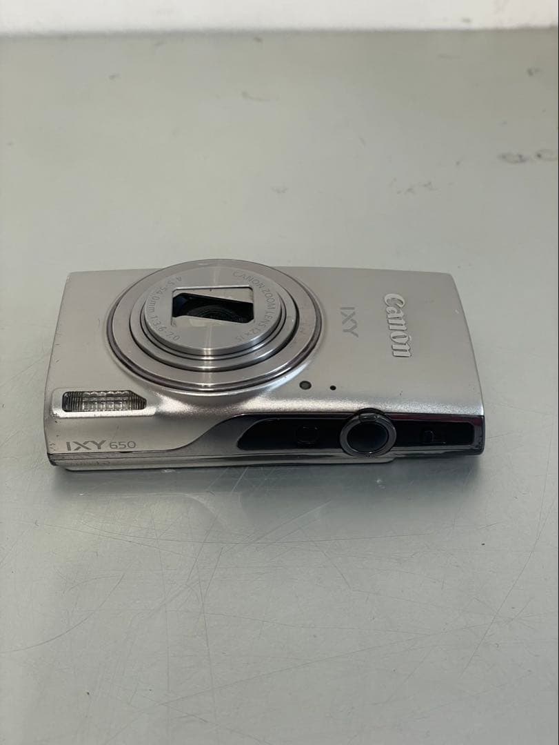 Canon IXY 650 シルバー デジタルカメラ 説明書・充電器付き　訳あり