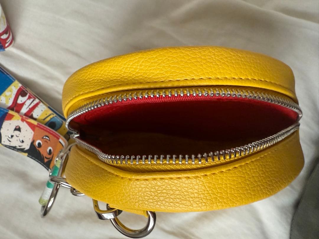 Disney ピクサーボール　ピンコレクター　バッグ　ストラップ　香港ディズニー