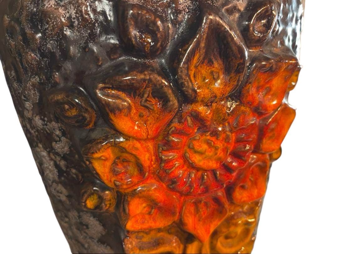 ファットラヴァ Carstens Tönnieshof社 花の浮き彫り 陶器製