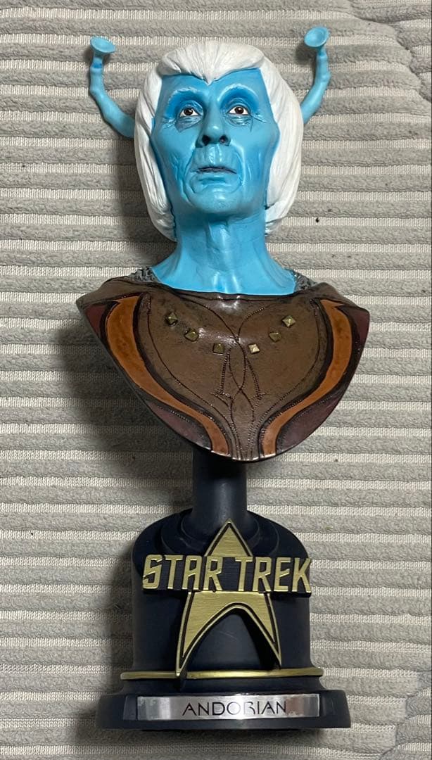スタートレックアンドリアン限定版バストフィギュア　美品