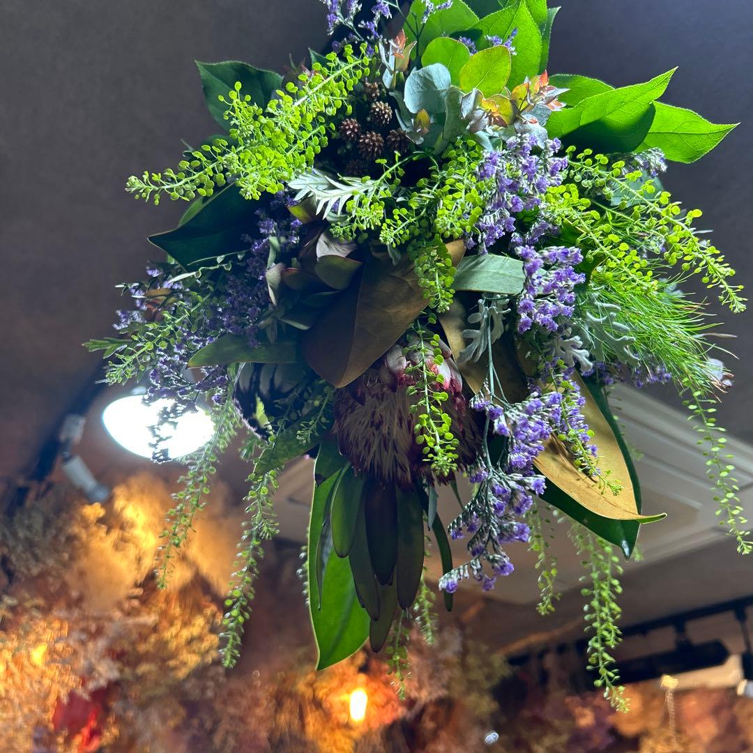 ニオベとキングの吊り下げスワッグ