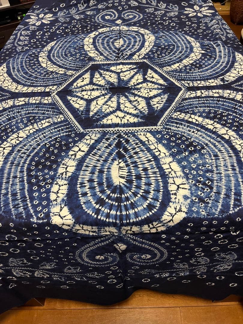 絞り藍染　テーブルクロス　フリークロス ベッドカバー　インテリアクロス