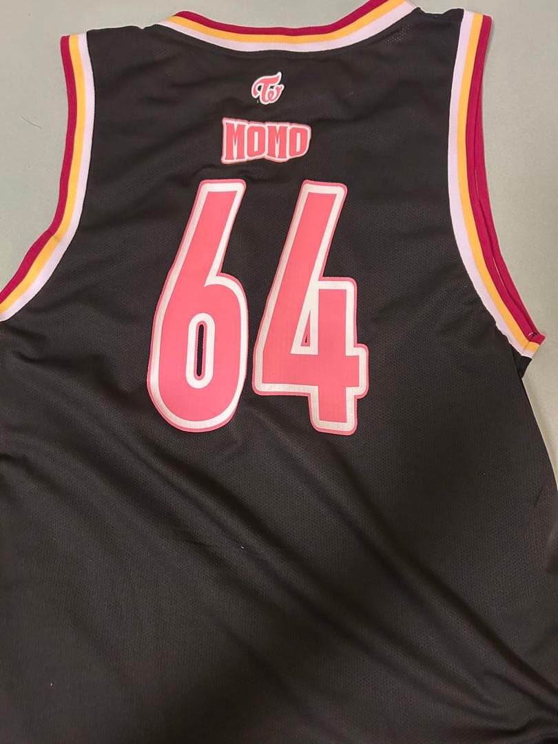 TWICE MOMOユニフォーム64