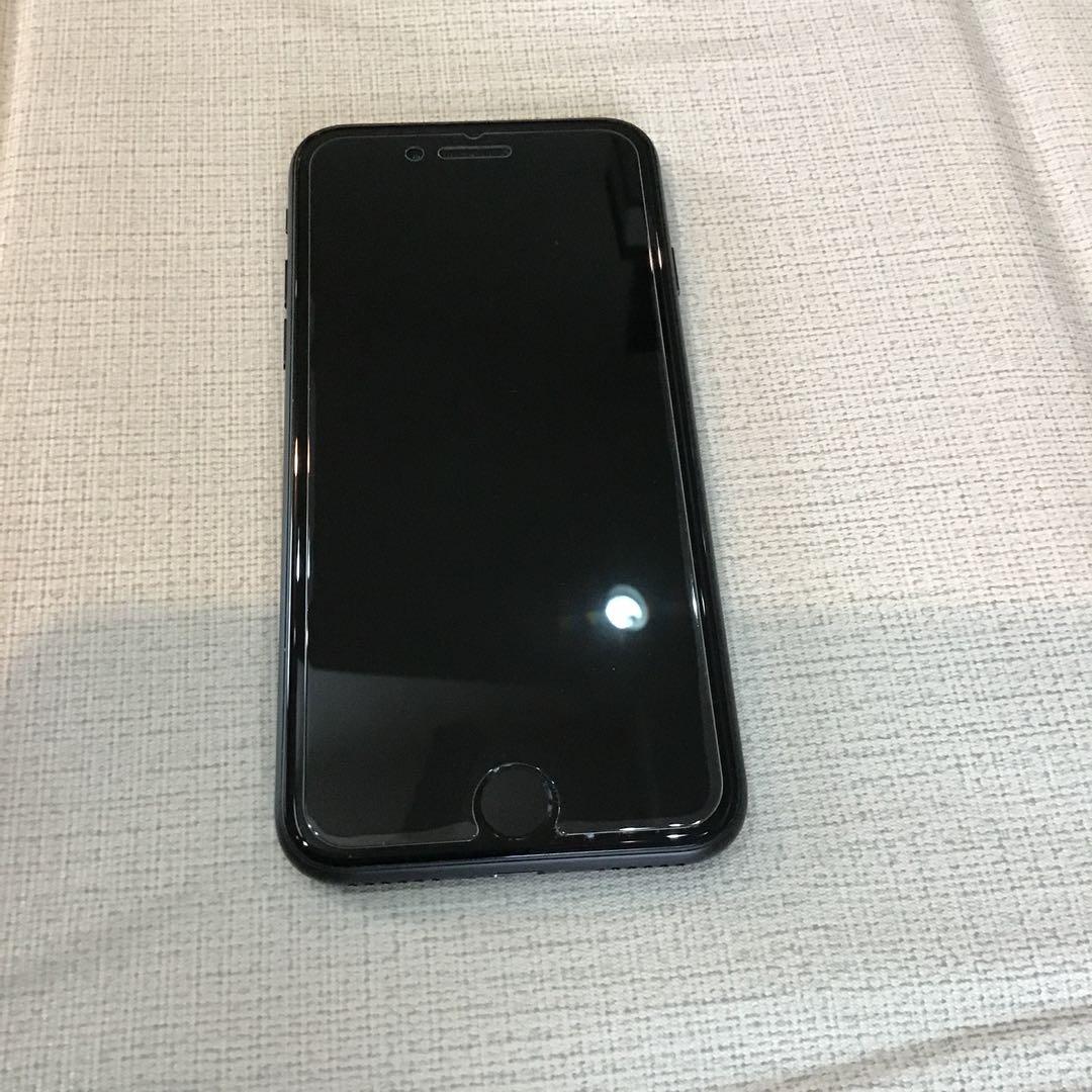 IPhone SE 第２世代　64GB SIMロックなし　バッテリー85%