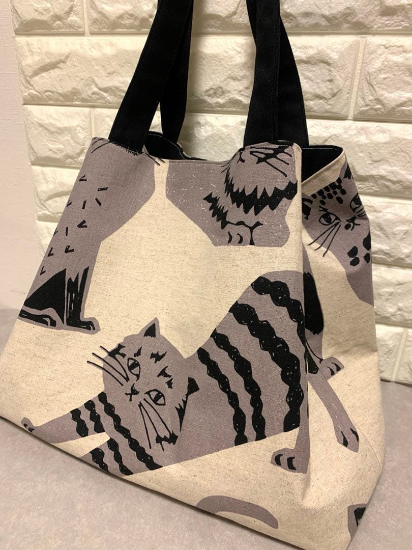 専用　2点おまとめ　ビックトートアレンジ　肩掛けトートバッグ　エチノ新作生地