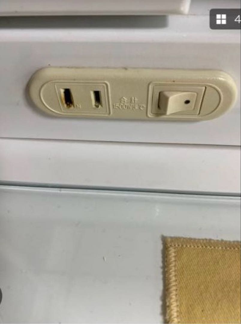 ニトリ鏡面白仕上げ 大収納型LEDライト付き ドレッサー《椅子付き》 鏡台