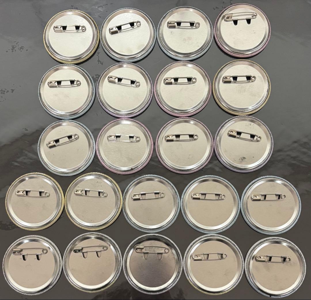 クレヨンしんちゃん ビストロオラマチ限定 缶バッジ 大量 まとめ売りセット