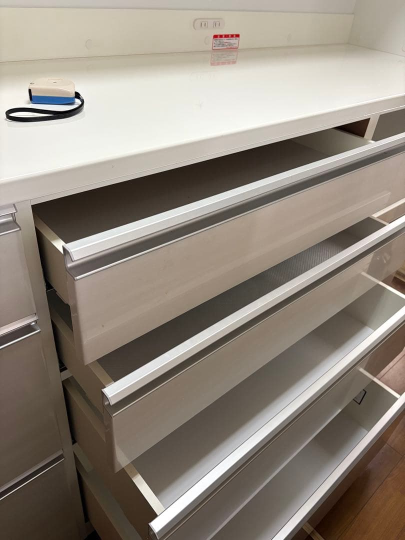 【美品】食器棚180cm 大型　1/8まで