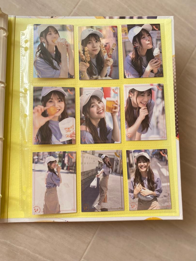 伊藤美来 トレカ みっくすみっく 　　　　　リングバインダーコレクション
