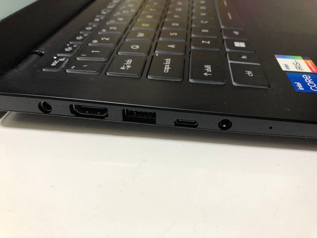 MSI ノートPC(MSI Modern 14 C12MO)