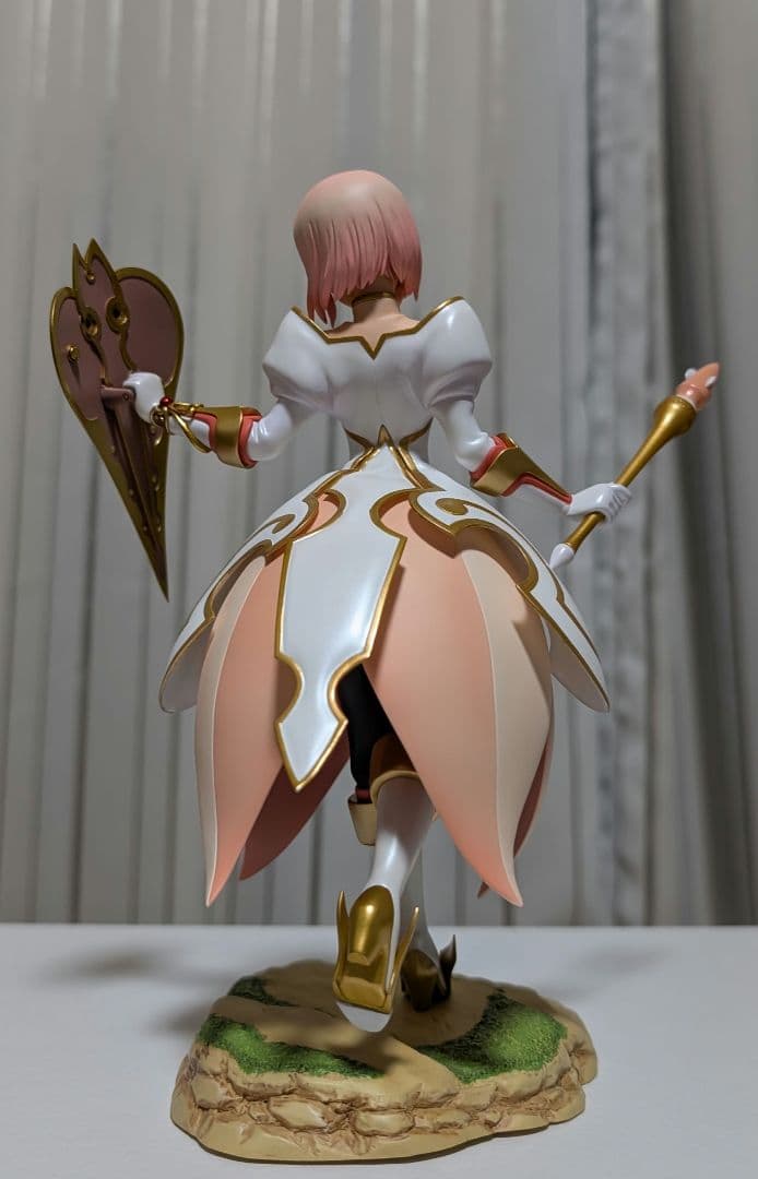 テイルズ・オブ・ヴェスペリア　エステル　1/8フィギュア　アルター