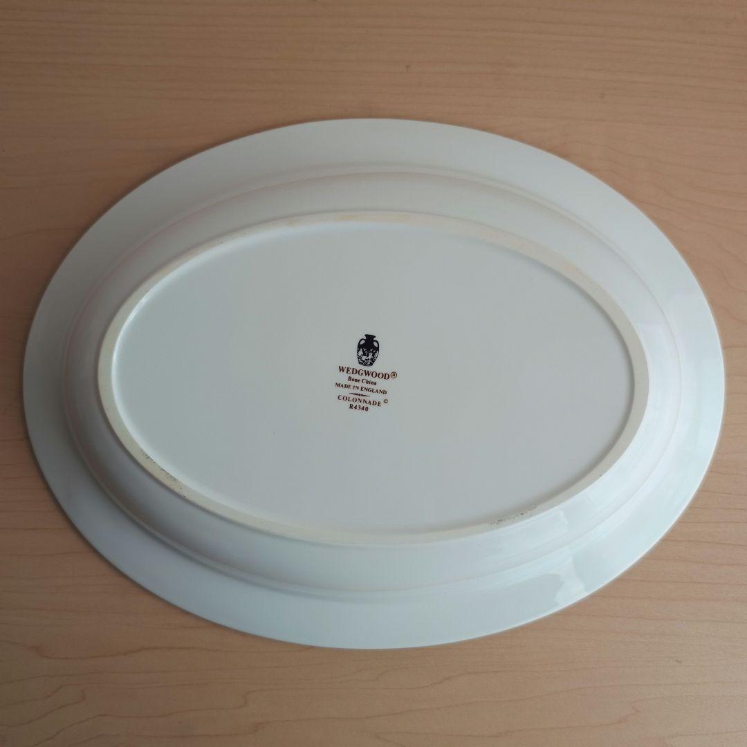 ウェッジウッド コロネード ブラック オーバル サービング プレート
