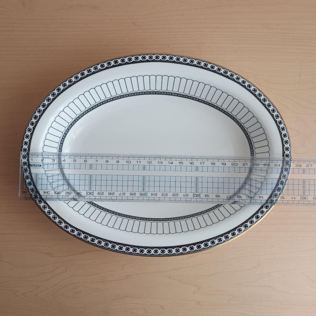 ウェッジウッド コロネード ブラック オーバル サービング プレート