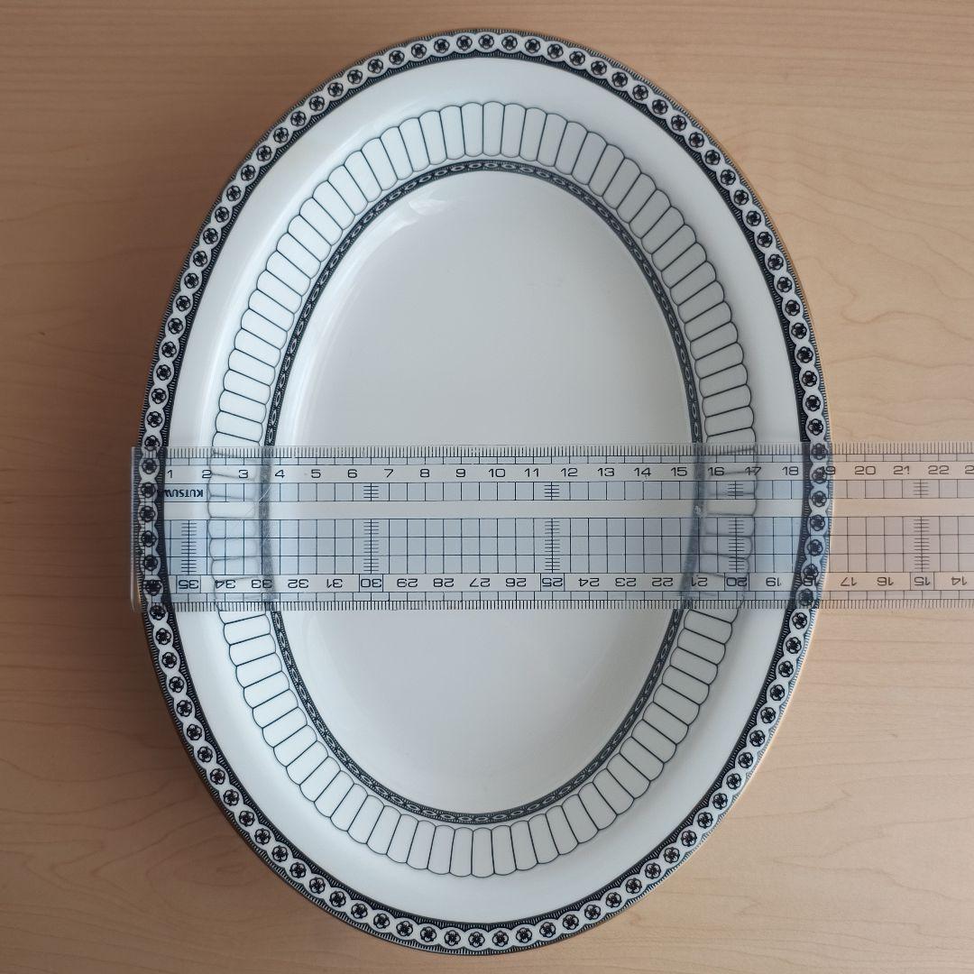 ウェッジウッド コロネード ブラック オーバル サービング プレート