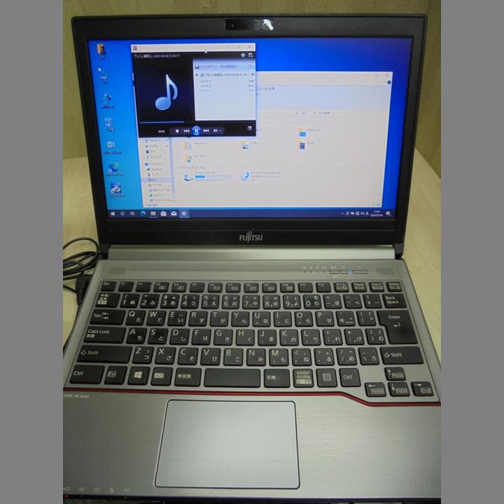 13.3 FMV ノートパソコン Win10 pro 64bit (SSD搭載)