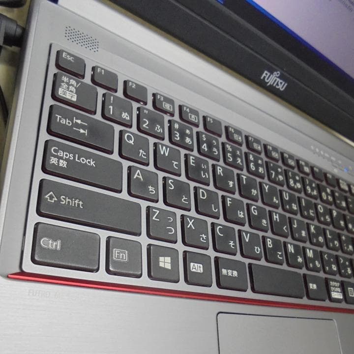 13.3 FMV ノートパソコン Win10 pro 64bit (SSD搭載)