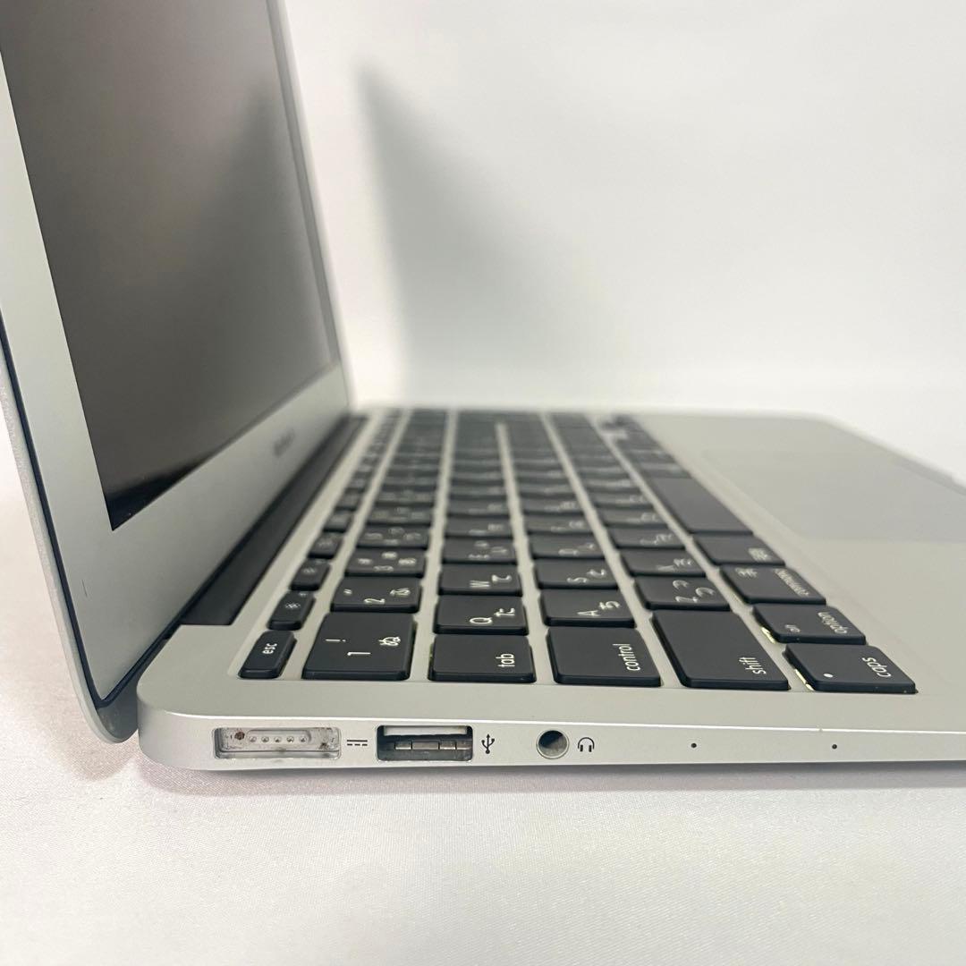 MacBookAir 11インチ 薄型ノートPC シルバー office付