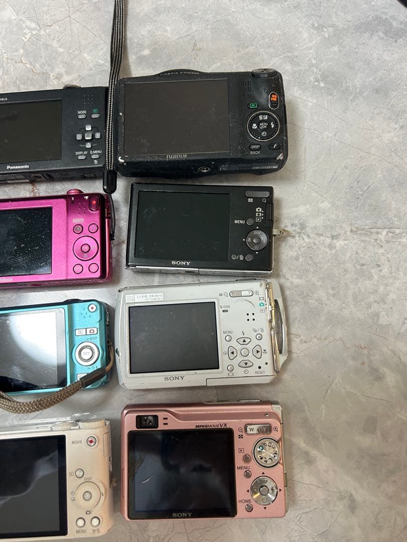 コンパクトデジカメ12台まとめ売り（ジャンク品）