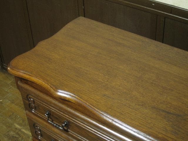 ルーマニア製 オーク材 猫脚 クラシック 8ドロアー サイドボード チェスト