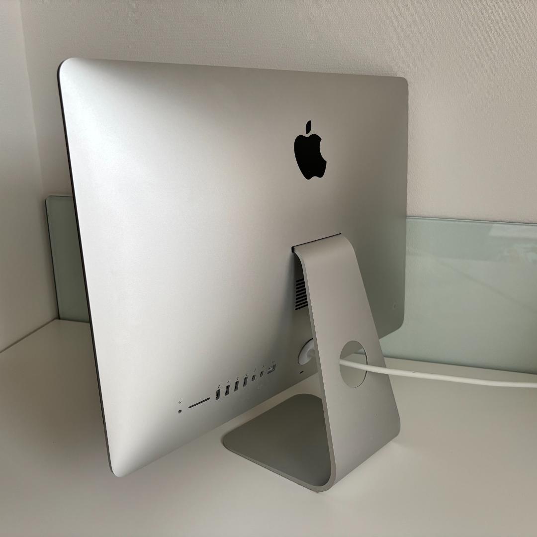 【ワンオーナー】21.5インチ iMac（Late 2013）初期化済み